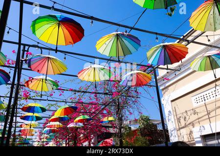 Puerto Plata, Dominikanische Republik, Straßenschirme in Puerto Plata, Dominikanische Republik Stockfoto