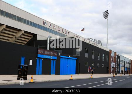 Außenansicht von Turf Moor vor dem Premier League-Spiel Burnley gegen Manchester United im Turf Moor, Burnley, Vereinigtes Königreich. September 2023. (Foto von Conor Molloy/News Images) in Burnley, Großbritannien am 23.09.2023. (Foto: Conor Molloy/News Images/SIPA USA) Credit: SIPA USA/Alamy Live News Stockfoto