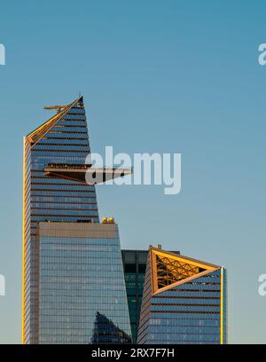 Der Rand ist ein hoher Wolkenkratzer in New York City, Manhattan Chelsea Side. Es gibt eine berühmte Aussichtsplattform, von der aus man ganz Manhattan sehen kann. Stockfoto