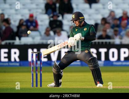 Irlands Craig Young schlägt beim zweiten internationalen Spiel der Metro Bank One Day in Trent Bridge, Nottingham. Bilddatum: Samstag, 23. September 2023. Stockfoto