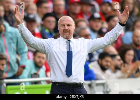 London, Großbritannien. September 2023. 23. September 2023 - Brentford gegen Everton - Premier League - Gtech Community Stadium. Everton Manager Sean Dyche im Spiel gegen Brentford. Bildnachweis: Mark Pain / Alamy Live News Stockfoto