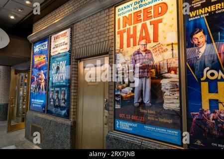 Shubert Alley Broadway Play Posters, New York City, USA 2023 Stockfoto