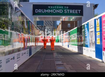 London, England, Großbritannien. September 2023. HS2-Baustelle am Bahnhof Euston. High Speed 2 ist nach wie vor mit Problemen behaftet, da Berichte auftauchen, dass die Regierung die Strecke nach Manchester abschneiden könnte. Aufgrund der steigenden Kosten kam es im Eisenbahnnetz zu wiederholten Verzögerungen. (Bild: © Vuk Valcic/ZUMA Press Wire) NUR REDAKTIONELLE VERWENDUNG! Nicht für kommerzielle ZWECKE! Stockfoto