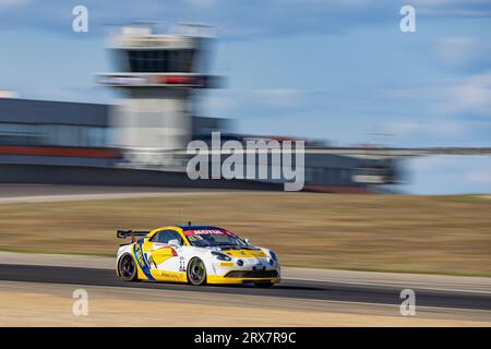 11-STUFIG Corentin FRA, LéMERET Stéphane FRA, CMR, Alpine A110 GT4, SILBER, während der 5. Runde des Championnat de France FFSA GT - GT4 France 2023, vom 22. bis 24. September 2023 auf dem Circuit de Lédenon, in Lédenon, Frankreich - Foto Marc de Mattia / DPPI Stockfoto