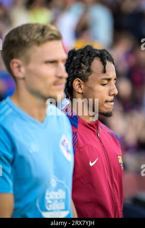 Barcelona, Spanien. September 2023. Jules Kounde (FC Barcelona) während eines La Liga EA Sports-Spiels zwischen dem FC Barcelona und dem RC Celta de Vigo im Estadi Olímpic Lluis Companys in Barcelona, Spanien am 23. September 2023. (Foto/Felipe Mondino) Credit: CORDON PRESS/Alamy Live News Stockfoto