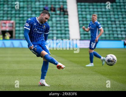 Edinburgh, Großbritannien. September 2023. Schottische Premiership - Hibernian FC gegen St Johnstone FC 23/09/2023 St Johnstone Mittelfeldspieler Drey Wright überquert den Ball, als Hibernian gegen St Johnstone in der schottischen Premiership im Easter Road Stadium, Edinburgh, UK, antreten kann: Ian Jacobs/Alamy Live News Stockfoto