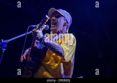 Bergamo, Italien. September 2023. NXT Station, Bergamo, Italien, 23. September 2023, Manu Chao während Manu Chao - Manu Chao Acustico - Musikkonzert Credit: Live Media Publishing Group/Alamy Live News Stockfoto