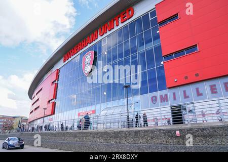 Rotherham, Großbritannien. September 2023. Allgemeine Ansicht außerhalb des Stadions während des Spiels Rotherham United FC gegen Preston North End FC SKY BET EFL Championship im Aesseal New York Stadium, Rotherham, Großbritannien am 23. September 2023 Credit: Every Second Media/Alamy Live News Stockfoto