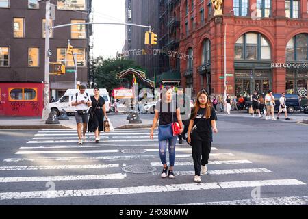 New York City, New York - 21. September 2023: Straßenszene beim historischen fest des San Gennaro in der Mulberry Street, Little Italy, Manhattan. Stockfoto