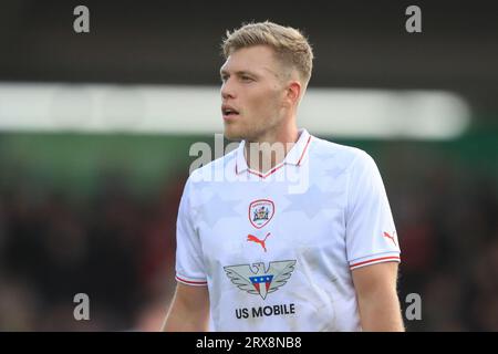 Northampton, Großbritannien. September 2023. Sam Cosgrove #9 von Barnsley während des Sky Bet League 1 Matches Northampton Town gegen Barnsley im Sixfields Stadium, Northampton, Großbritannien, 23. September 2023 (Foto: Alfie Cosgrove/News Images) in Northampton, Großbritannien am 23. September 2023. (Foto: Alfie Cosgrove/News Images/SIPA USA) Credit: SIPA USA/Alamy Live News Stockfoto