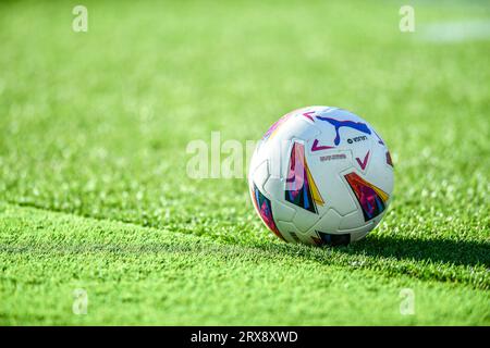 Barcelona, Esp. September 2023. FC BARCELONA gegen RC CELTA 23. September 2023 Offizieller Ball des Spiels zwischen FC Barcelona und RC Celta, entsprechend dem sechsten Tag der La Liga EA Sports im Olimpic Stadium Lluis Companys of Montjuic in Barcelona, Spanien. Quelle: Rosdemora/Alamy Live News Stockfoto