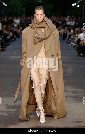 Mailand, Italien. September 2023. DIE ATTICO Frühjahr/Sommer 2024 Laufsteg während der Milan Fashion Week am 2023. September - Mailand; Italien 23/09/2023 Credit: dpa/Alamy Live News Stockfoto