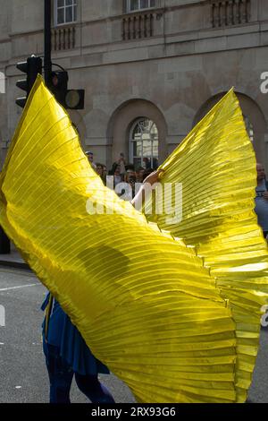 London, Großbritannien - 23. September 2023 - Tanz Europa Down Whitehall auf dem Second National Rejoin March vom Hyde Park zum Parliament Square. Stockfoto