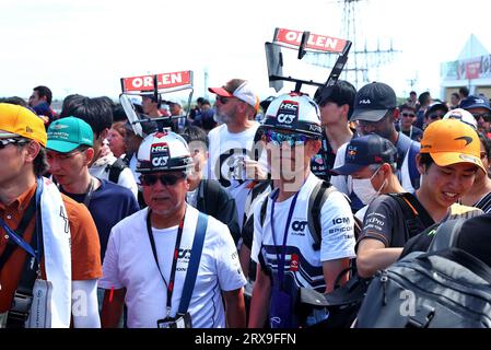 Suzuka, Japan. September 2023. Zirkelatmosphäre – AlphaTauri-Fans. Formel-1-Weltmeisterschaft, Rd 17, Grand Prix von Japan, Sonntag, 24. September 2023. Suzuka, Japan. Quelle: James Moy/Alamy Live News Stockfoto