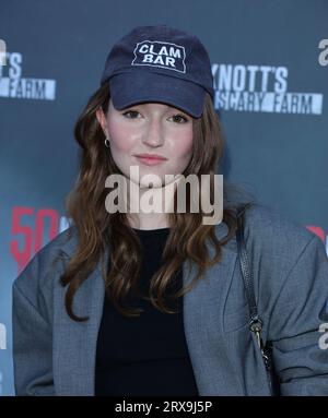 Buena Park, USA. September 2023. Kaitlyn Dever trifft bei Knotts Ficary Farms ein 50 Anniversary Black Carpet Event im Knotts Berry Farm Hotel in Buena Park, CA, am Samstag, den 23. September 2023. (Foto: Juan Pablo Rico/SIPA USA) Credit: SIPA USA/Alamy Live News Stockfoto