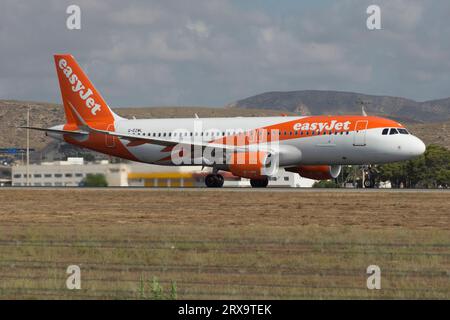 Avión de Línea Airbus A320 de la aerolínea Easyjet Stockfoto