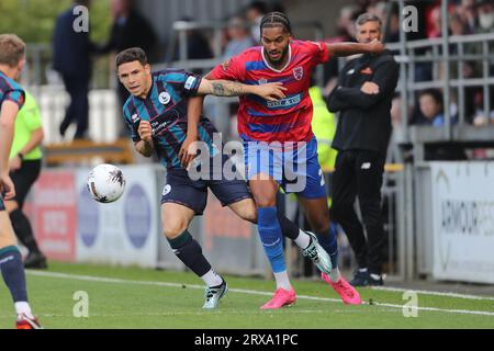 Sydney Ibie von Dagenham und Redbridge und Charlie Seaman von Hartlepool United während Dagenham & Redbridge vs Hartlepool United, Vanarama National Leag Stockfoto