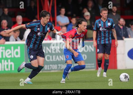 Ryan Hill von Dagenham und Redbridge und Alex Lacey von Hartlepool United während Dagenham & Redbridge vs Hartlepool United, Vanarama National League Foo Stockfoto