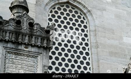 Mausoleum von Sultan Suleyman der prächtige in Istanbul Türkei. Das Kanuni Sultan Suleyman Turbesi befindet sich im Komplex der Suleymaniye Moschee. Stockfoto