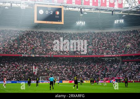 Amsterdam, Niederlande. September 2023. Amsterdam - die Partitur beim Eredivisie-Spiel zwischen Ajax und Feyenoord in der Johan Cruijff Arena am 24. September 2023 in Amsterdam, Niederlande. Anrede: Box to Box Pictures/Alamy Live News Stockfoto