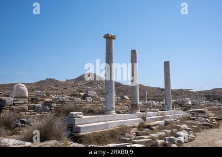 Delos ist eine griechische Insel und archäologische Stätte im Kykladen-Archipel der Ägäis, in der Nähe von Mykonos. Stockfoto