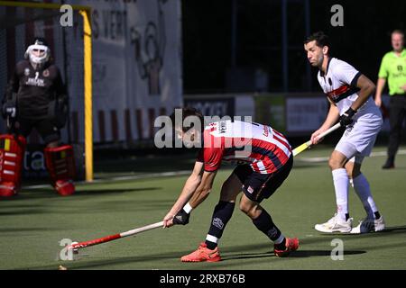 Uccle, Belgien. September 2023. Leopolds Arthur Verdussen wurde am 4. Tag der belgischen Hockeyliga-Saison 2023/2024 in Ukkel-Uccle, Brüssel, am Sonntag, den 24. September 2023, in Aktion während eines Eishockeyspiels zwischen dem Royal Leopold Club und den KHC Dragons dargestellt. BELGA PHOTO LAURIE DIEFFEMBACQ Credit: Belga News Agency/Alamy Live News Stockfoto