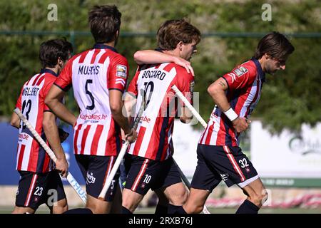 Uccle, Belgien. September 2023. Leopolds Tom Boon feiert nach einem Eishockeyspiel zwischen dem Royal Leopold Club und den KHC Dragons am 4. Tag der belgischen Hockeyliga-Saison 2023/2024, in Ukkel-Uccle, Brüssel, Sonntag, den 24. September 2023. BELGA PHOTO LAURIE DIEFFEMBACQ Credit: Belga News Agency/Alamy Live News Stockfoto