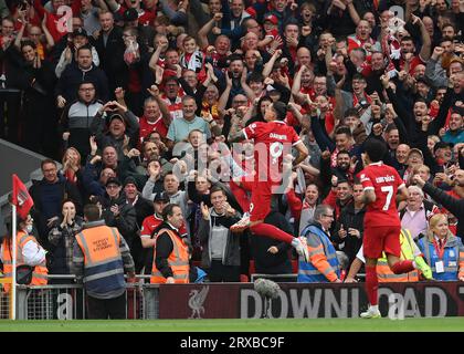 Liverpool, Großbritannien. September 2023. Darwin Nunez aus Liverpool feiert das zweite Tor von Liverpools, um es 2-1 beim Spiel in der Premier League in Anfield, Liverpool, zu schaffen. Auf dem Bild sollte stehen: Gary Oakley/Sportimage Credit: Sportimage Ltd/Alamy Live News Stockfoto