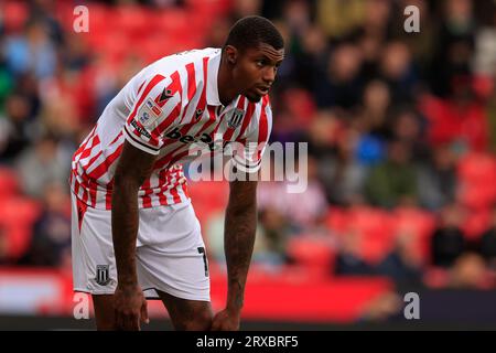 Stoke on Trent, Großbritannien. September 2023. Wesley #18 von Stoke City während des Sky Bet Championship Matches Stoke City vs Hull City im Bet365 Stadium, Stoke-on-Trent, Großbritannien, 24. September 2023 (Foto: Conor Molloy/News Images) in Stoke-on-Trent, Großbritannien am 24. September 2023. (Foto: Conor Molloy/News Images/SIPA USA) Credit: SIPA USA/Alamy Live News Stockfoto