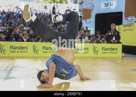Leuven, Belgien. September 2023. Der japanische B-Boy Shigekix, auch bekannt als Shigeyuki Nakarai, tritt am Sonntag, den 24. September 2023, in der Endphase der Break World Championships in Löwen auf. BELGA PHOTO NICOLAS MAETERLINCK Credit: Belga News Agency/Alamy Live News Stockfoto