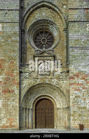 Die Kathedrale Santa María ist in ganz Spanien bekannt für El Doncel de Sigüenza, 12. Jahrhundert, Architektur, Zisterzienser, Romanik, Gotik, Guadalajara Stockfoto