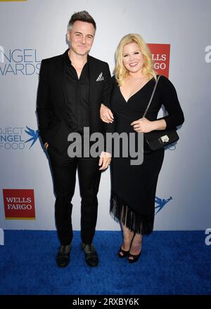 HOLLYWOOD, KALIFORNIEN - 23. SEPTEMBER: Brian Gallagher und Megan Hilty nehmen am 2. September an den Angel Awards 2023 des Project Angel Food in der Vine Street 922 Teil Stockfoto