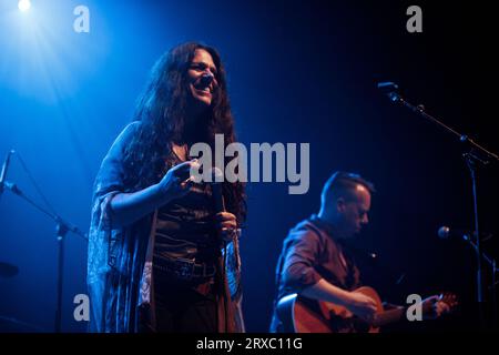 Sari Schorr tritt live im o2 ritz manchester uk auf, am 25. juli 2023. Stockfoto