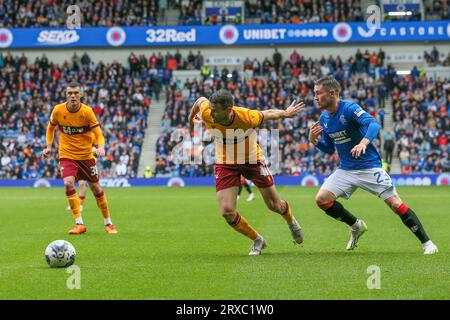 Glasgow, Großbritannien. September 2023. Die Rangers spielten Motherwell im Ibrox-Stadion in Glasgow, Sscotland, Großbritannien, bei einem Fußballspiel der schottischen Premiership. PreMatch, Motherwell liegen in der Liga über den Rangers, mit nur einem Punkt Unterschied. Quelle: Findlay/Alamy Live News Stockfoto