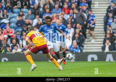 Glasgow, Großbritannien. September 2023. Die Rangers spielten Motherwell im Ibrox-Stadion in Glasgow, Sscotland, Großbritannien, bei einem Fußballspiel der schottischen Premiership. PreMatch, Motherwell liegen in der Liga über den Rangers, mit nur einem Punkt Unterschied. Quelle: Findlay/Alamy Live News Stockfoto