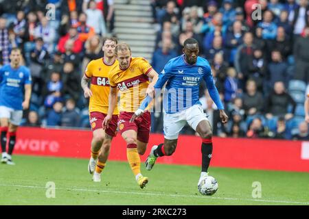 Glasgow, Großbritannien. September 2023. Die Rangers spielten Motherwell im Ibrox-Stadion in Glasgow, Sscotland, Großbritannien, bei einem Fußballspiel der schottischen Premiership. PreMatch, Motherwell liegen in der Liga über den Rangers, mit nur einem Punkt Unterschied. Quelle: Findlay/Alamy Live News Stockfoto