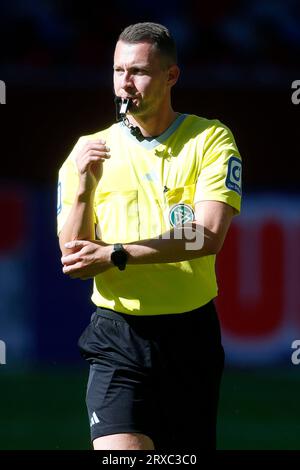 Düsseldorf, Deutschland, 2. Fussball Bundesliga Saison 2023 / 2024 7. Spieltag Fortuna Düsseldorf : Hannover 96 1:1 Uhr 24. 09. 2023 in der Merkur Spiel -Arena in Düsseldorf Florian LECHNER Foto: Norbert Schmidt, Düsseldorf Stockfoto