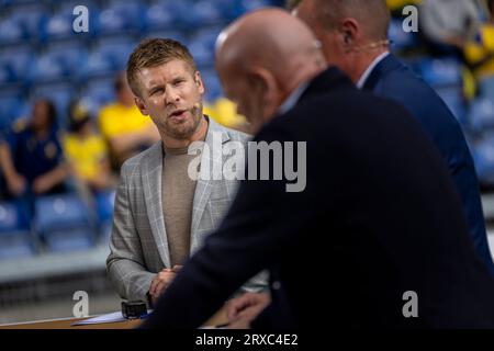 Broendby, Dänemark. September 2023. Mads Ladrup, ehemaliger Fußballspieler und Fernsehmoderator, sah Viaplay beim 3F Superliga-Spiel zwischen Broendby IF und dem FC Kopenhagen im Brondby Stadium unterstützen. (Foto: Gonzales Photo/Alamy Live News Stockfoto