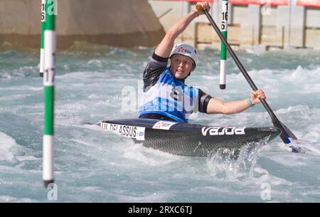 Marjorie Delassus nimmt an der C1 der Frauen bei den ICF Canoe Slalom World Championships Teil, die im Lee Valley White Water Centre ausgetragen werden. Stockfoto