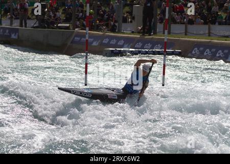 Marjorie Delassus nimmt an der C1 der Frauen bei den ICF Canoe Slalom World Championships Teil, die im Lee Valley White Water Centre ausgetragen werden. Stockfoto