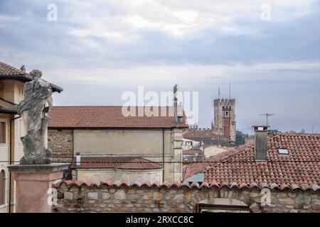 Blick auf das alte mittelalterliche Zentrum von Marostica, Venetien, Italien Stockfoto