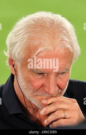 Sportdirektor und Interimstrainer Rudi Voeller aus Deutschland Fussball LŠnderspiel Deutschland - Frankreich © diebilderwelt / Alamy Live News Stockfoto