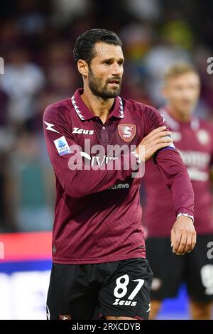 Antonio Candreva von US Salernitana schaut während des Serie-A-TIM-Matches zwischen US Salernitana und Frosinone Calcio im Stadio Arechi, Salerno, Italien Stockfoto