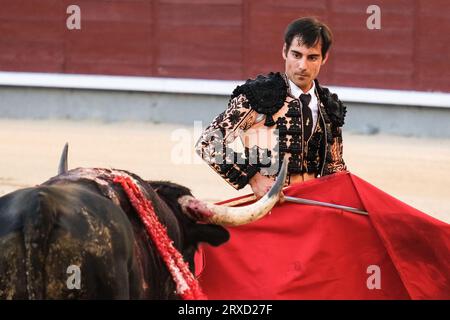 Madrid, Spanien. September 2023 25. Der Stierkämpfer Gomez del Pilar während des Stierkampfes von Corrida de Toros auf der Plaza de las Ventas in Madrid, 24. September 2023 Spanien (Foto: Oscar Gonzalez/SIPA USA) (Foto: Oscar Gonzalez/SIPA USA) Credit: SIPA USA/Alamy Live News Stockfoto