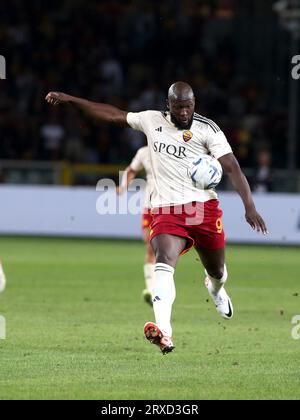 Turin, Italien. September 2023. Romelu Lukaku (AS Roma) kontrolliert den Ball während des Spiels Torino FC vs AS Roma, italienischer Fußball Serie A in Turin, Italien, 24. September 2023 Credit: Independent Photo Agency/Alamy Live News Stockfoto