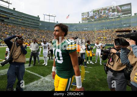 Green Bay, Wisconsin, USA. September 2023. Green Bay Packers Quarterback Jordan Love (10) nach dem NFL-Fußballspiel zwischen den New Orleans Saints und den Green Bay Packers im Lambeau Field in Green Bay, Wisconsin. Darren Lee/CSM/Alamy Live News Stockfoto