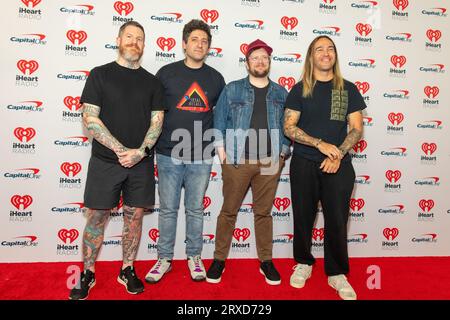 Las Vegas, USA. September 2023. Andy Hurley, Joe Trohman, Patrick Stump, Pete Wentz von Fall Out Boy kommen am 23. September 2023 zum iHeartRadio Music Festival in Las Vegas, Nevada (Foto: Daniel DeSlover/SIPA USA) Credit: SIPA USA/Alamy Live News Stockfoto