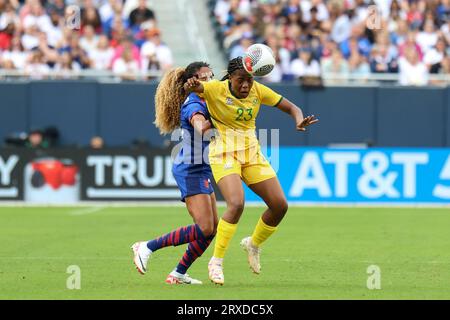 Chicago, USA. September 2023. Chicago, USA, 24. September 2023: Wendy Shongwe (23 Südafrika) führt den Ball beim internationalen Freundschaftsspiel zwischen der US Women's National Soccer Team und Südafrika am Sonntag, den 24. September im Soldier Field, Chicago, USA. (KEINE KOMMERZIELLE NUTZUNG). (Shaina Benhiyoun/SPP) Credit: SPP Sport Press Photo. Alamy Live News Stockfoto
