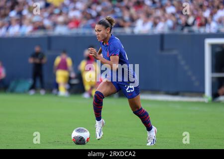 Chicago, USA. September 2023. Chicago, USA, 24. September 2023: Trinity Rodman (25 USA) dribbelt den Ball während des internationalen Freundschaftsspiels zwischen der US Women's National Soccer Team und Südafrika am Sonntag, den 24. September im Soldier Field, Chicago, USA. (KEINE KOMMERZIELLE NUTZUNG). (Shaina Benhiyoun/SPP) Credit: SPP Sport Press Photo. Alamy Live News Stockfoto
