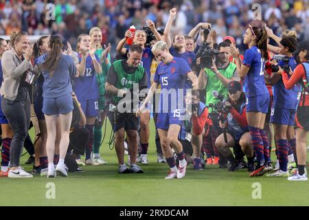 Chicago, USA. September 2023. Chicago, USA, 24. September 2023: Megan Rapinoe (15 USA) tanzt nach einem internationalen Freundschaftsspiel zwischen der US Women's National Soccer Team und Südafrika am Sonntag, den 24. September, im Soldier Field, Chicago, USA. (KEINE KOMMERZIELLE NUTZUNG). (Shaina Benhiyoun/SPP) Credit: SPP Sport Press Photo. Alamy Live News Stockfoto